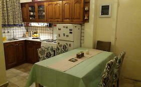 Cozy Apartment Near Historic Centre